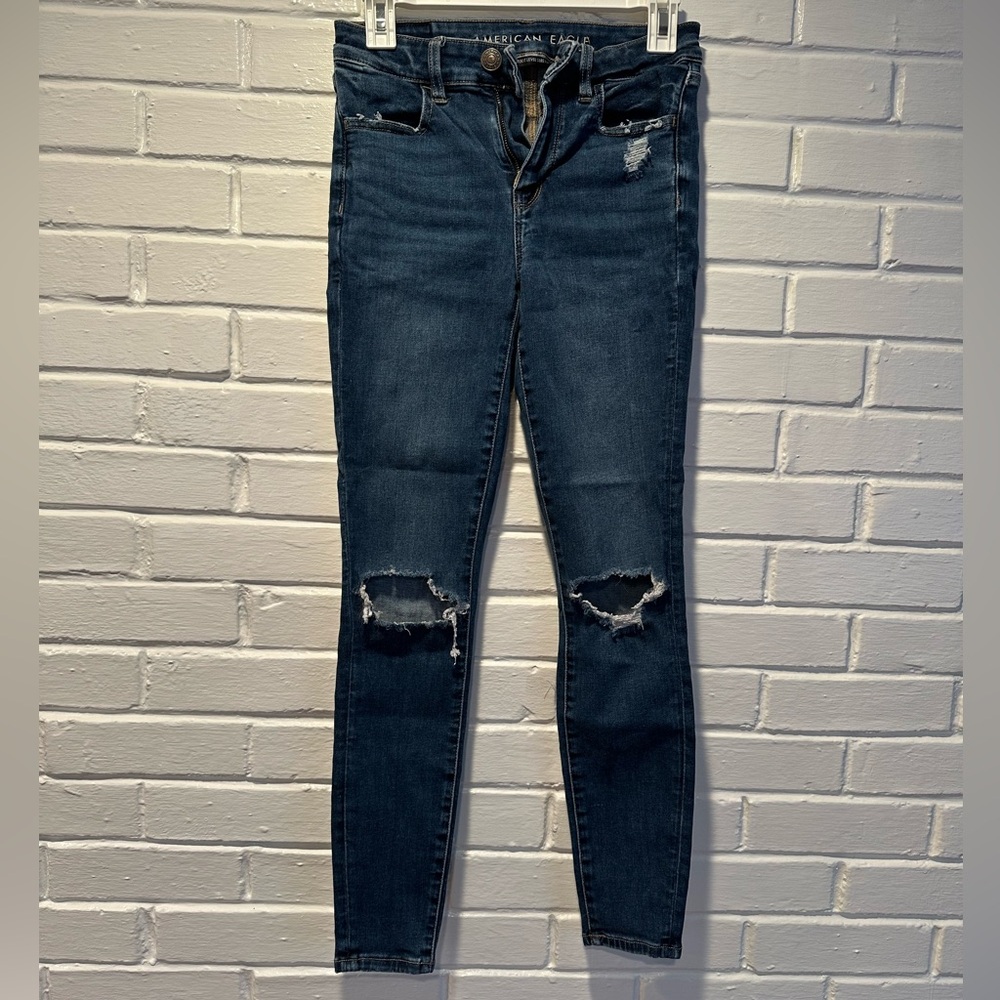 American eagle | high rise distressed jeggings